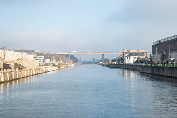 View on Brussels canal from pont de Buda